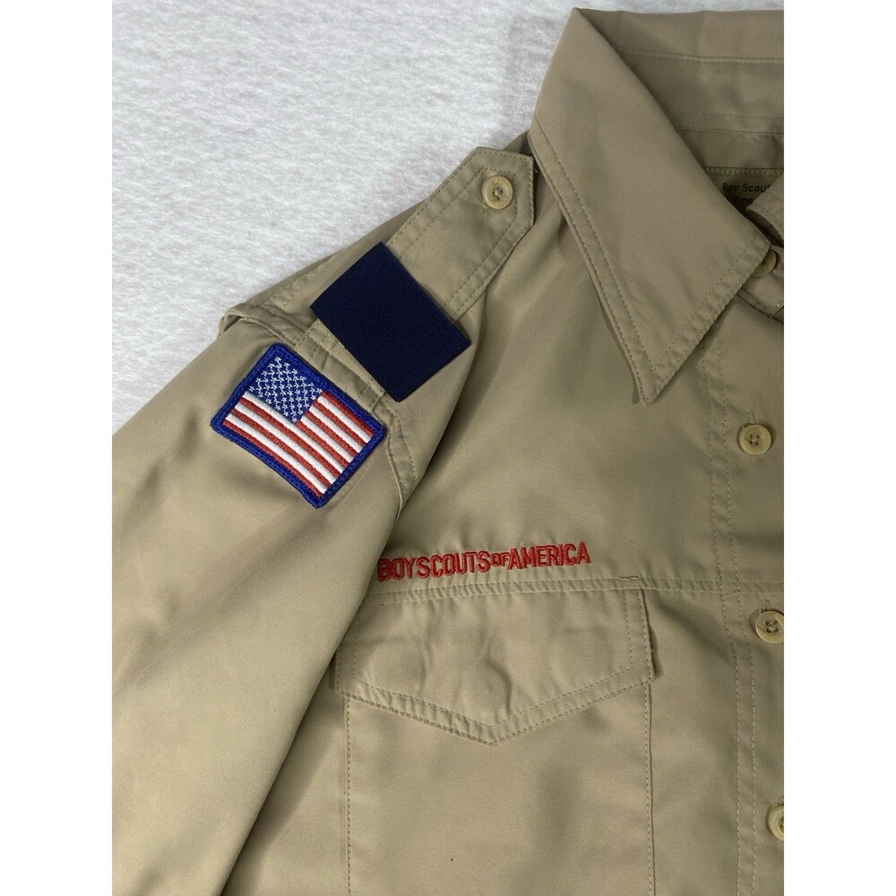 Boy Scouts of America Cub Scout Uniform Ladies Shirt Size Medium Polyester USA - Picture 2 of 13